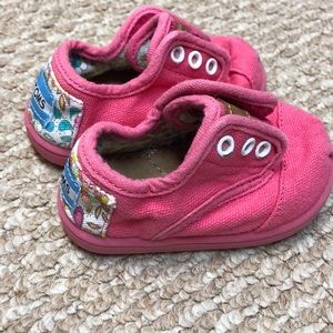 Adorable pink tiny TOMs